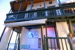Veranda - Mykonos Bar with social ambiance