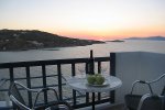 Vana Holidays - Mykonos Hotel that provide shuttle service