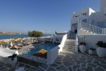 Petinos Beach Hotel - Mykonos Hotel with a bar